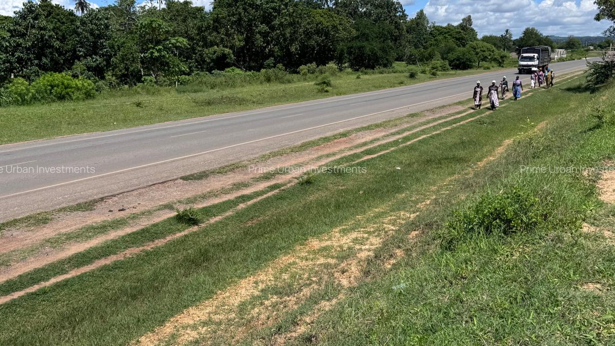 505 m² Land at Mavueni - 12