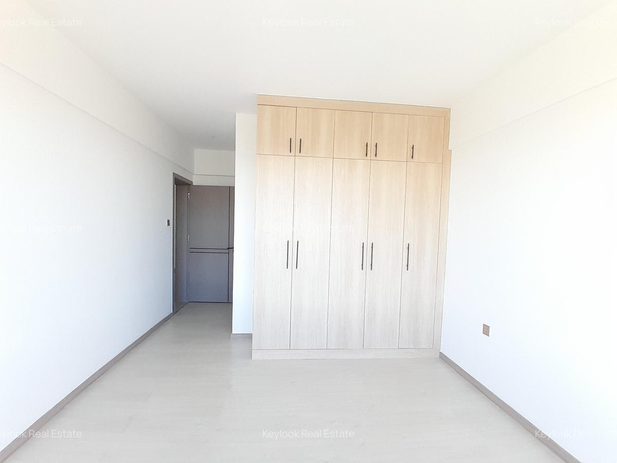 4 Bed Apartment with En Suite at Lavington - 5