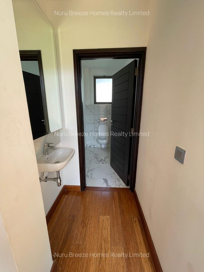 5 Bed Townhouse with En Suite in Karen - 19