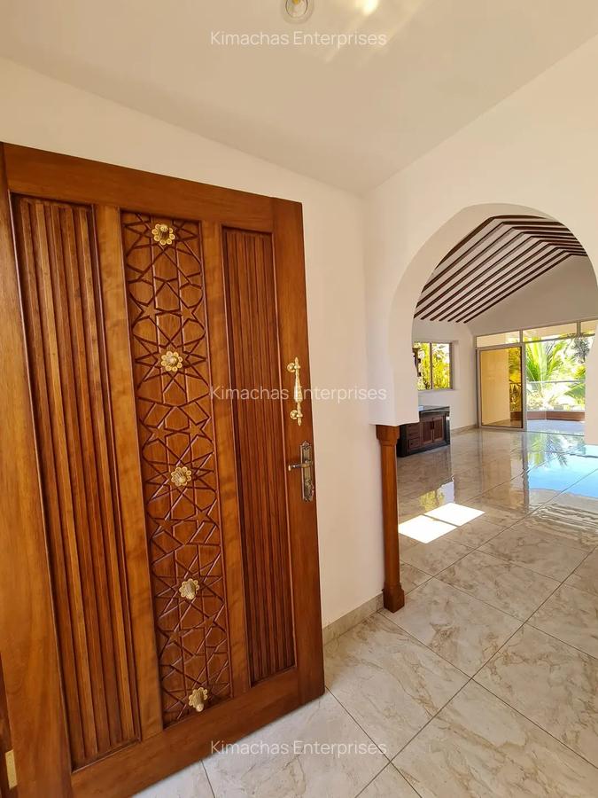 1 Bed Apartment with En Suite at 2Nd Avenue Nyali - 17