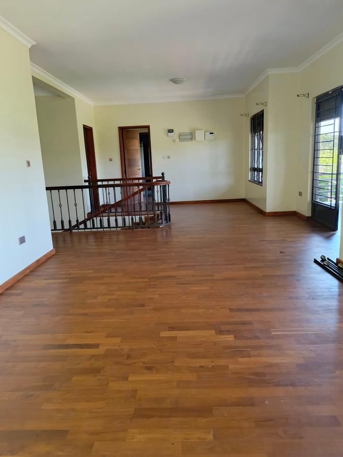 4 Bed House with En Suite in Runda - 10