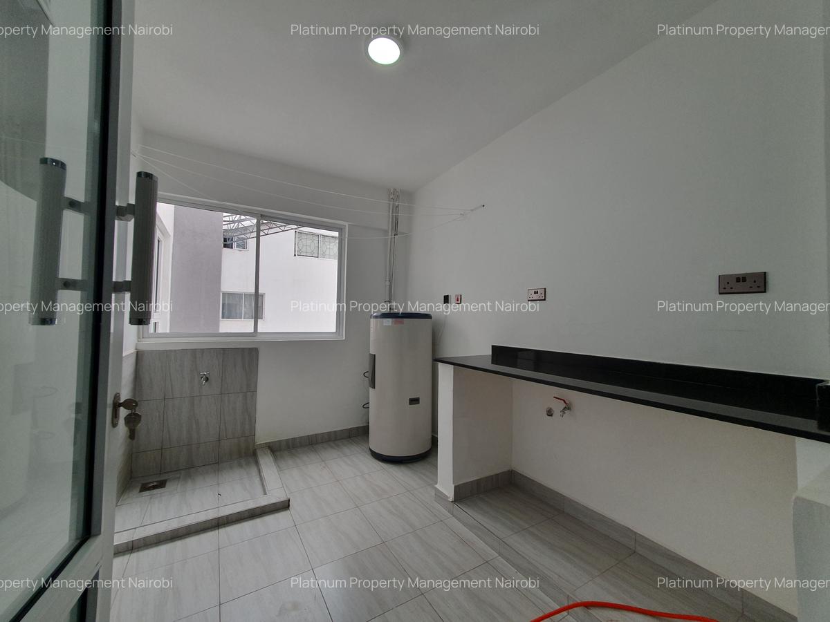 2 Bed Apartment with En Suite at Parklands - 4