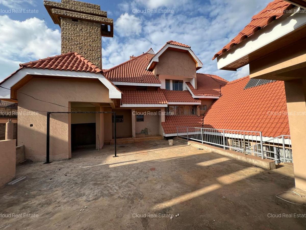 8 Bed House with Staff Quarters in Runda - 3