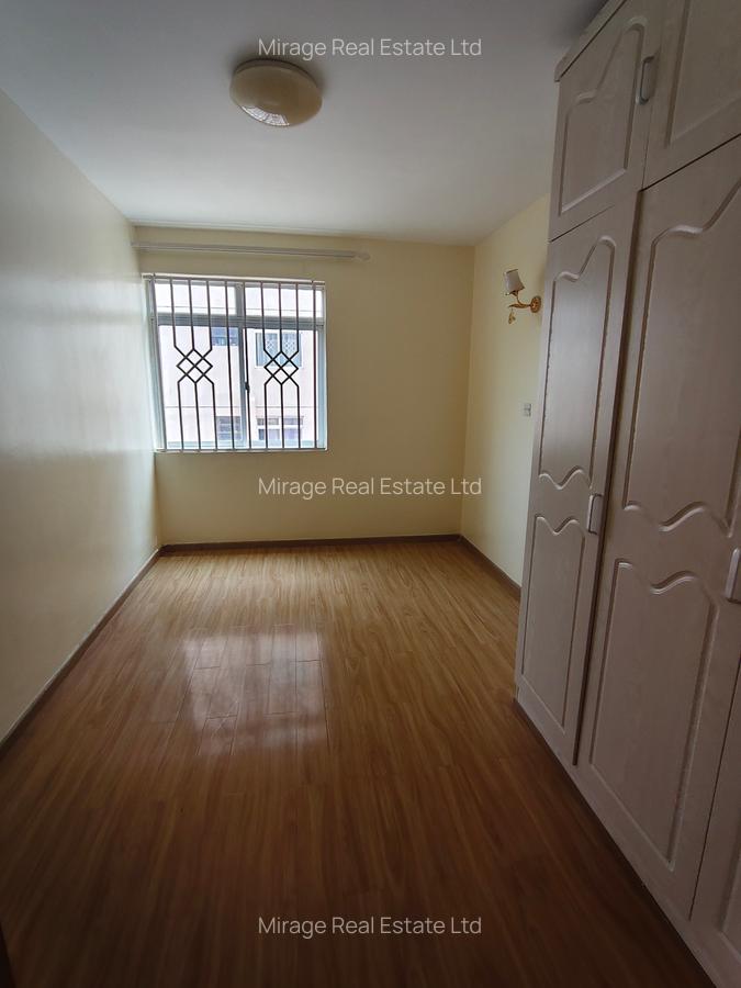 3 Bed Apartment with Gym in Kilimani - 12