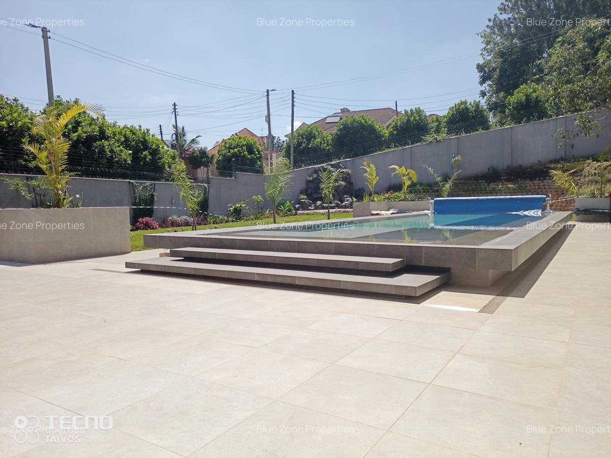 5 Bed House with En Suite at Benin Dr - 3