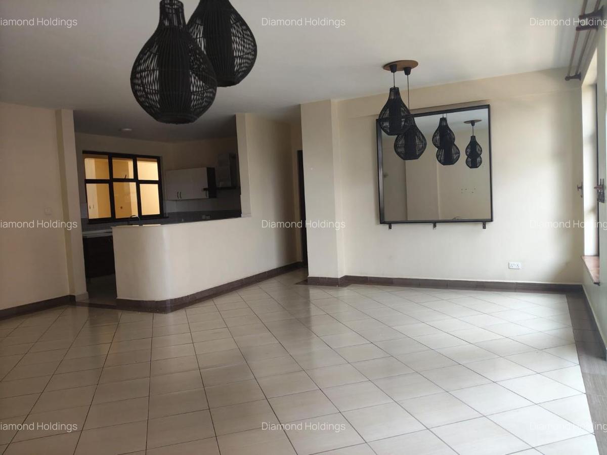 4 Bed Apartment with En Suite at Parklands - 5