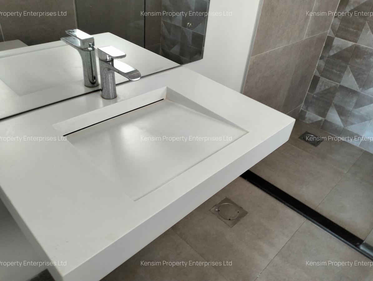 4 Bed Townhouse with En Suite in Lavington - 15