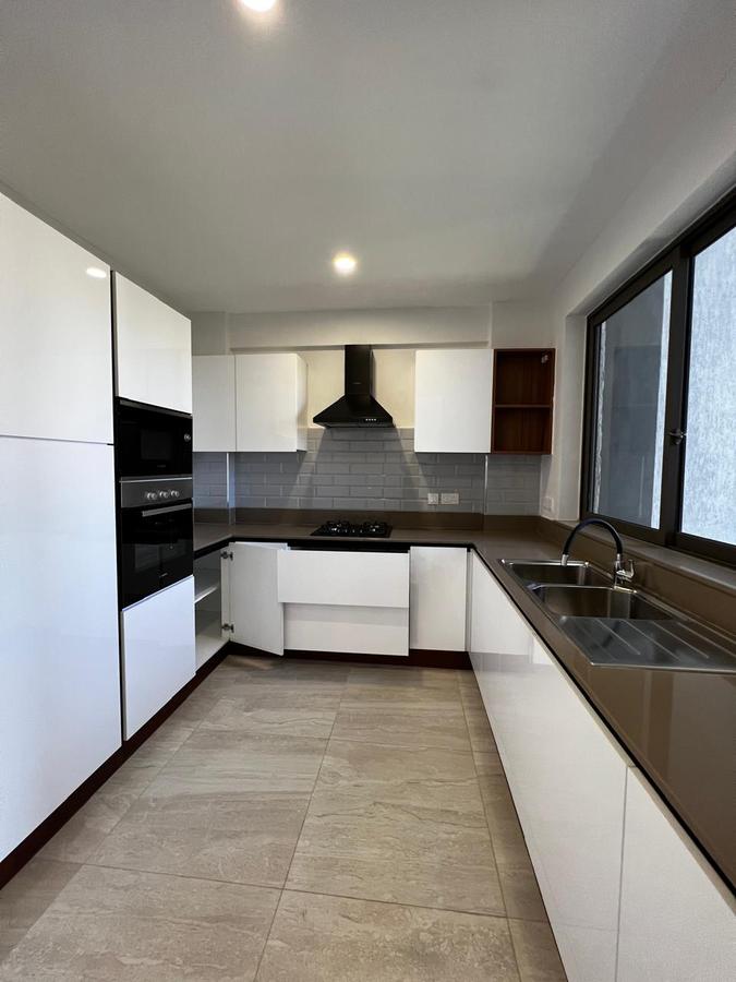 2 Bed Apartment with En Suite in Westlands Area - 4