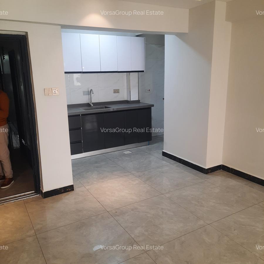 2 Bed Apartment with En Suite at Othaya Road - 10