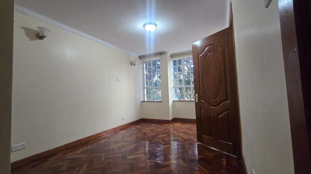 5 Bed Townhouse with En Suite in Lavington - 5