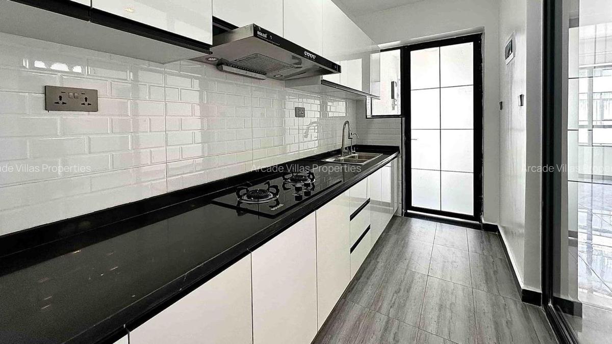 2 Bed Apartment with En Suite in Kilimani - 3