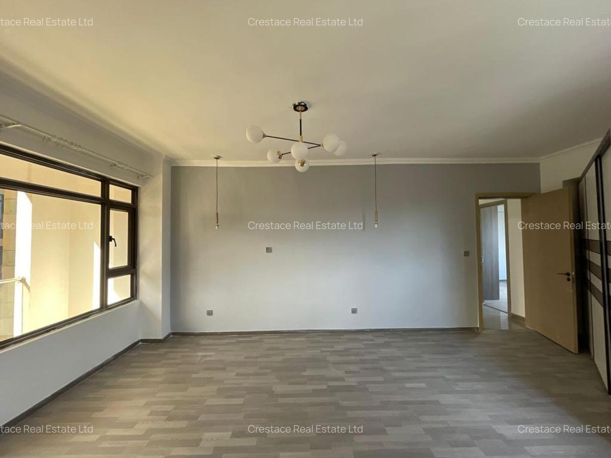 4 Bed Apartment with En Suite in Lavington - 15