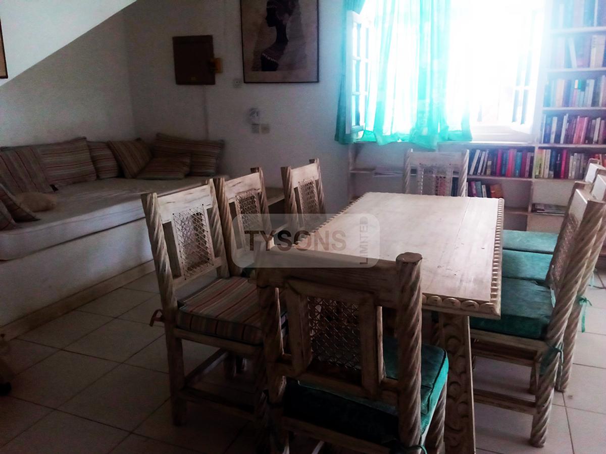 2 Bed Apartment with En Suite in Malindi - 3