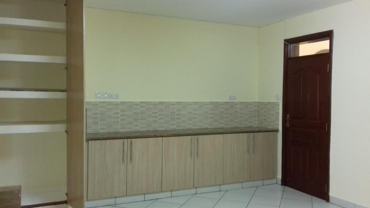 3 Bed Apartment with En Suite at Rhapta Rd - 11