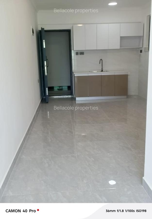 1 Bed Apartment with Gym in Kilimani - 15