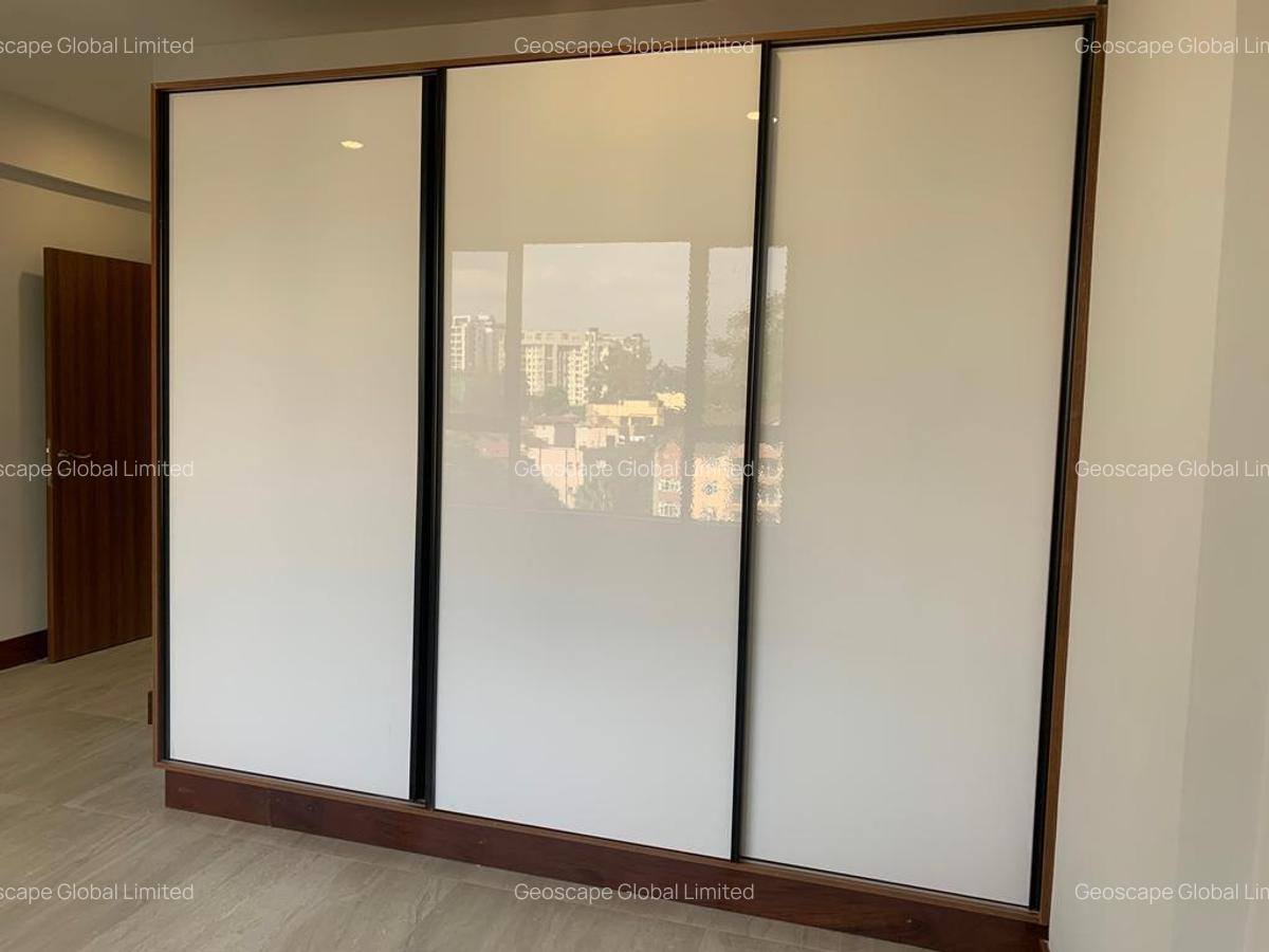 1 Bed Apartment with En Suite in Westlands Area - 12