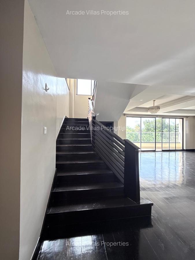 4 Bed Apartment with En Suite in Lavington - 6