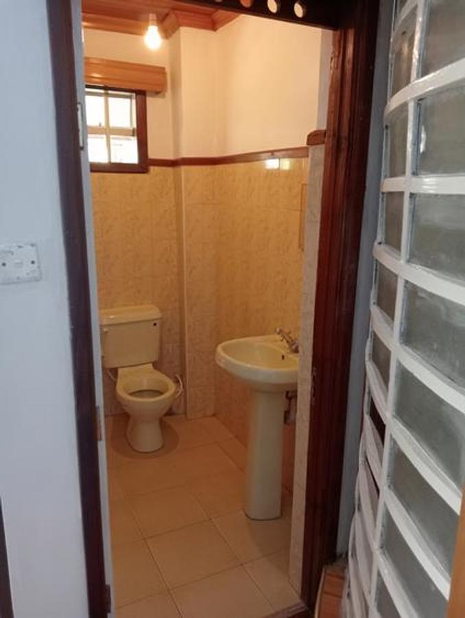 4 Bed House with En Suite at Muthaiga - 18