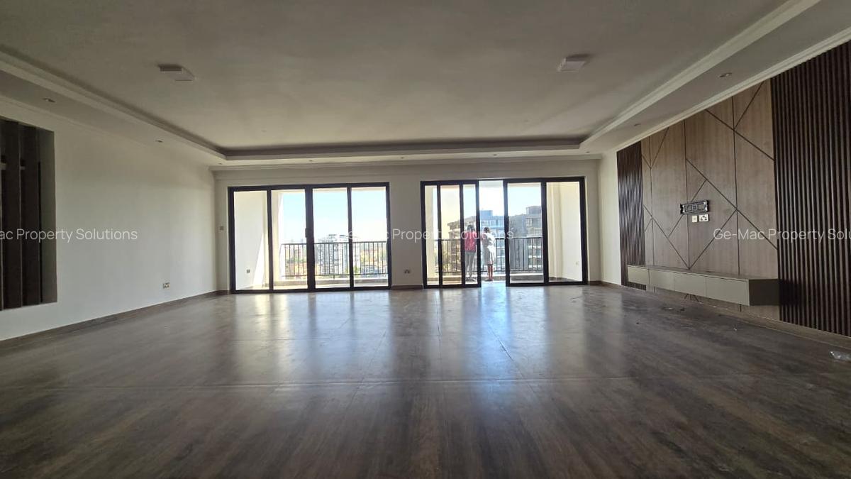 2 Bed Apartment with En Suite at Brookside - 2