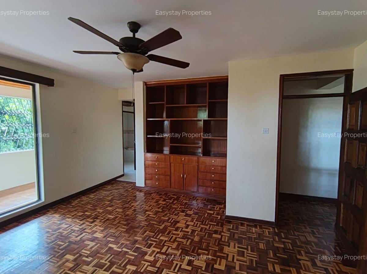 4 Bed House with En Suite in Runda - 8