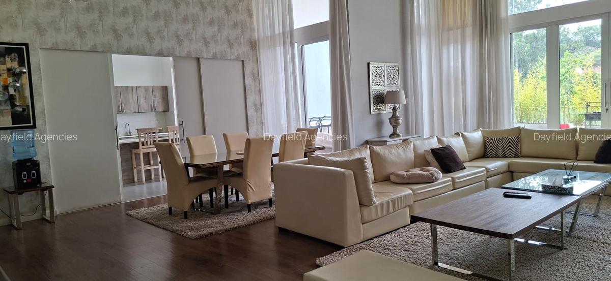 4 Bed House with En Suite in Spring Valley - 2