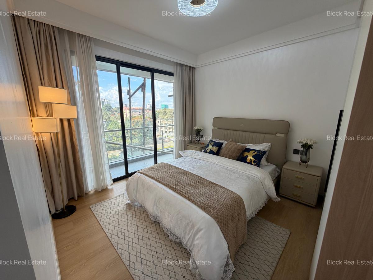 2 Bed Apartment with En Suite in Lavington - 14