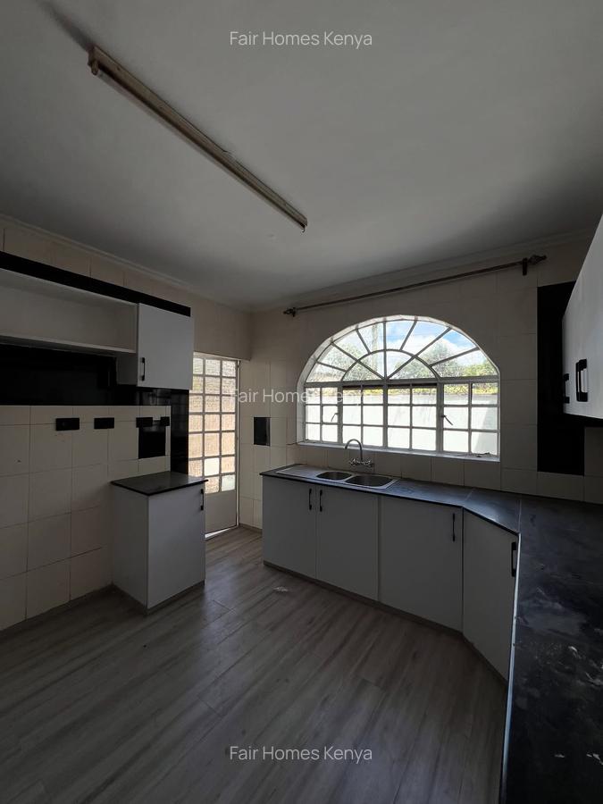 4 Bed Apartment with En Suite at Amboseli Lane - 8