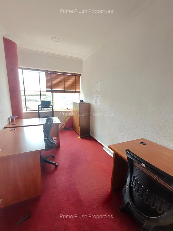 4,505 ft² Office with Parking in Parklands - 6