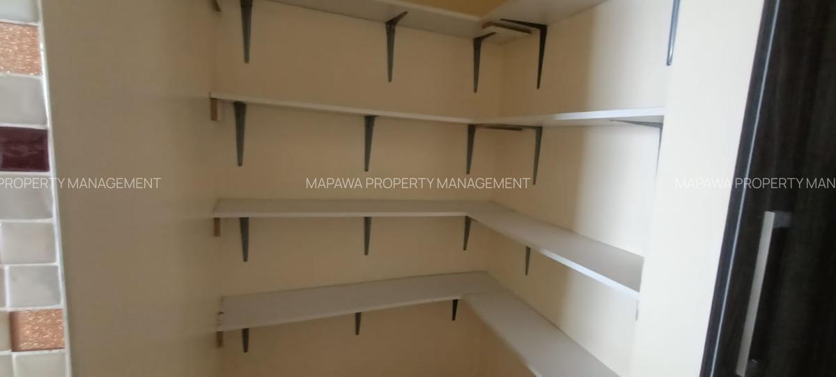 3 Bed Apartment with En Suite in Kileleshwa - 10