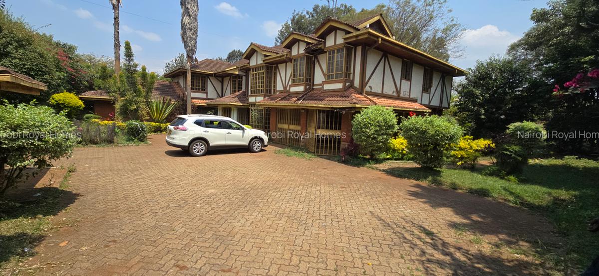 5 Bed House with En Suite at Runda Road - 2