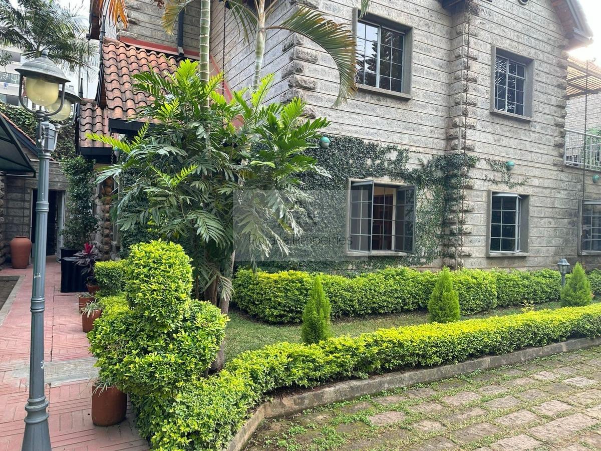 4 Bed Villa with En Suite in Kileleshwa - 1