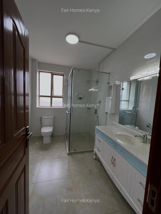 3 Bed Apartment with En Suite at Othaya Road - 4