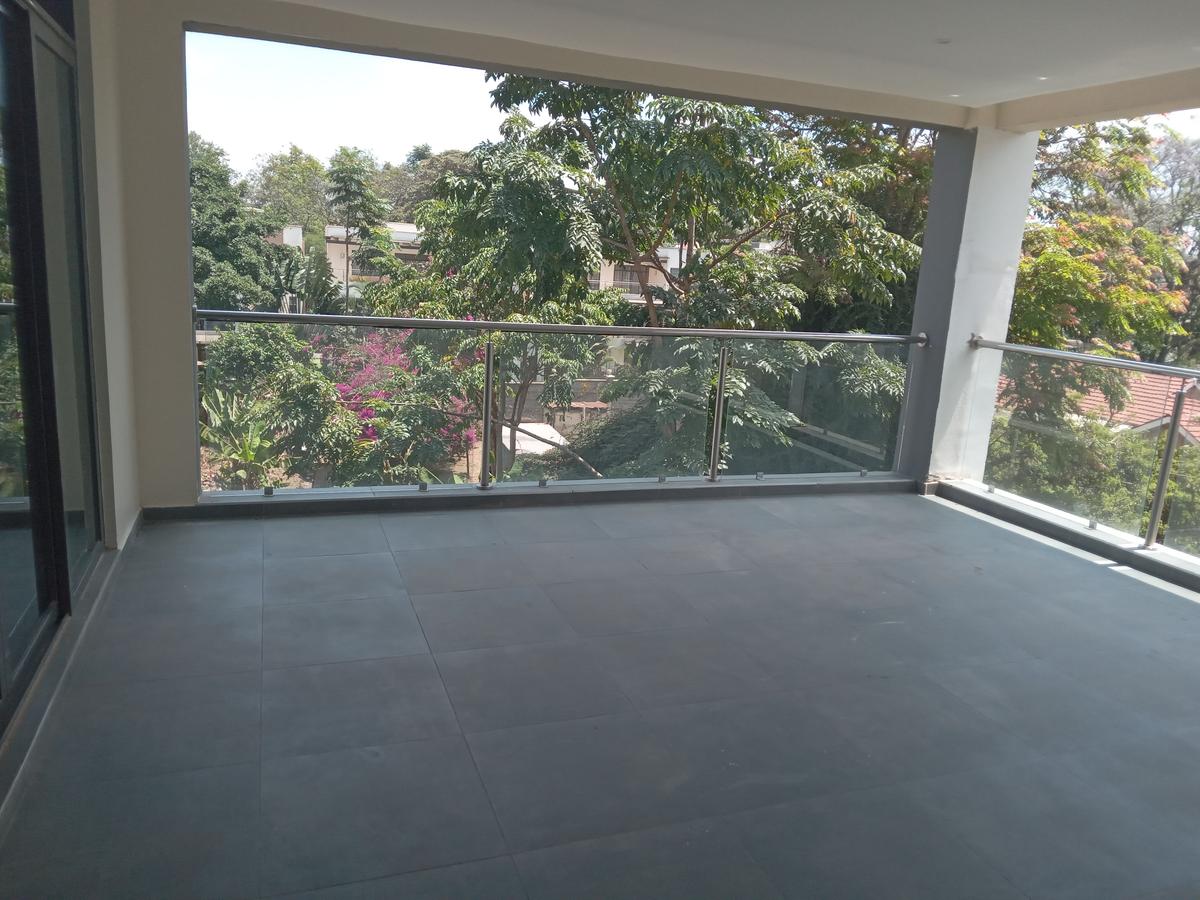 6 Bed Townhouse with En Suite at Lavington Area - 18