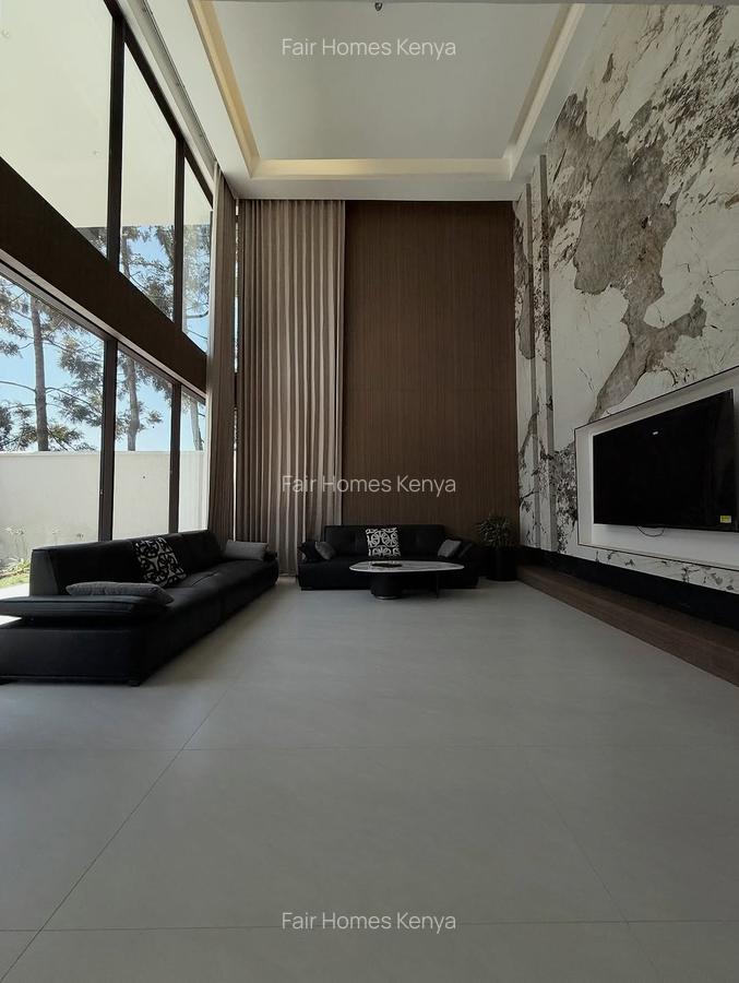 5 Bed Townhouse with En Suite at Lavington Green - 4