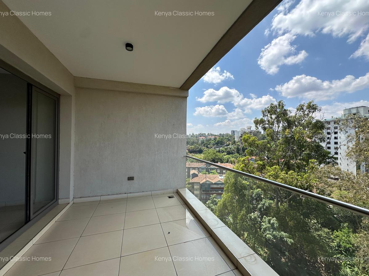 3 Bed Apartment with En Suite at Riverside - 7