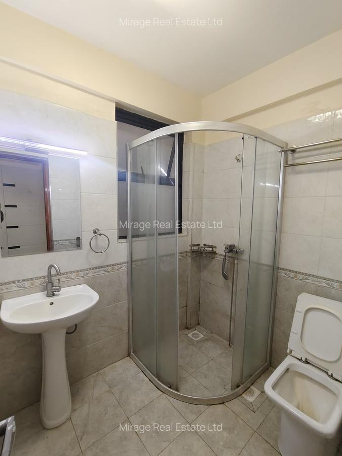 3 Bed Apartment with Gym in Kilimani - 4