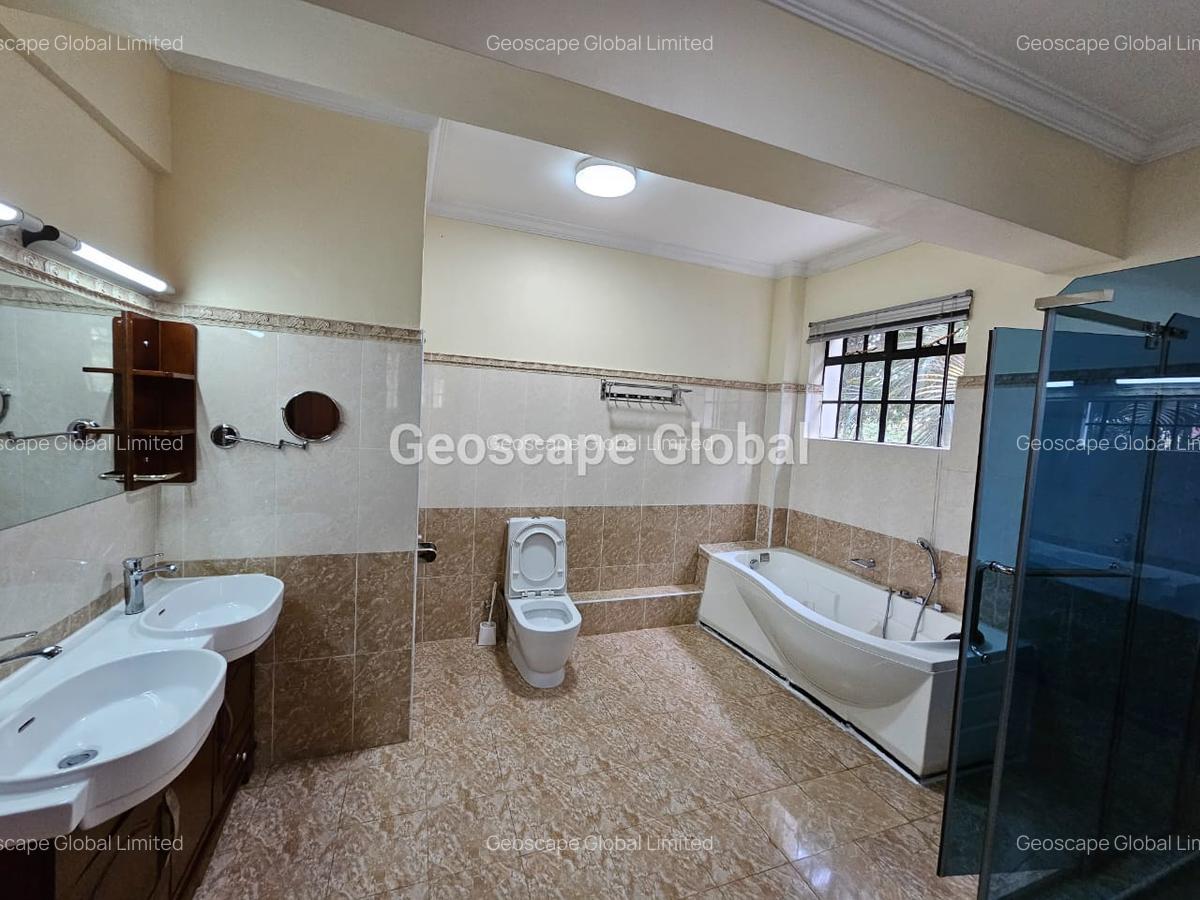 Serviced 2 Bed Apartment with En Suite in Nyari - 3