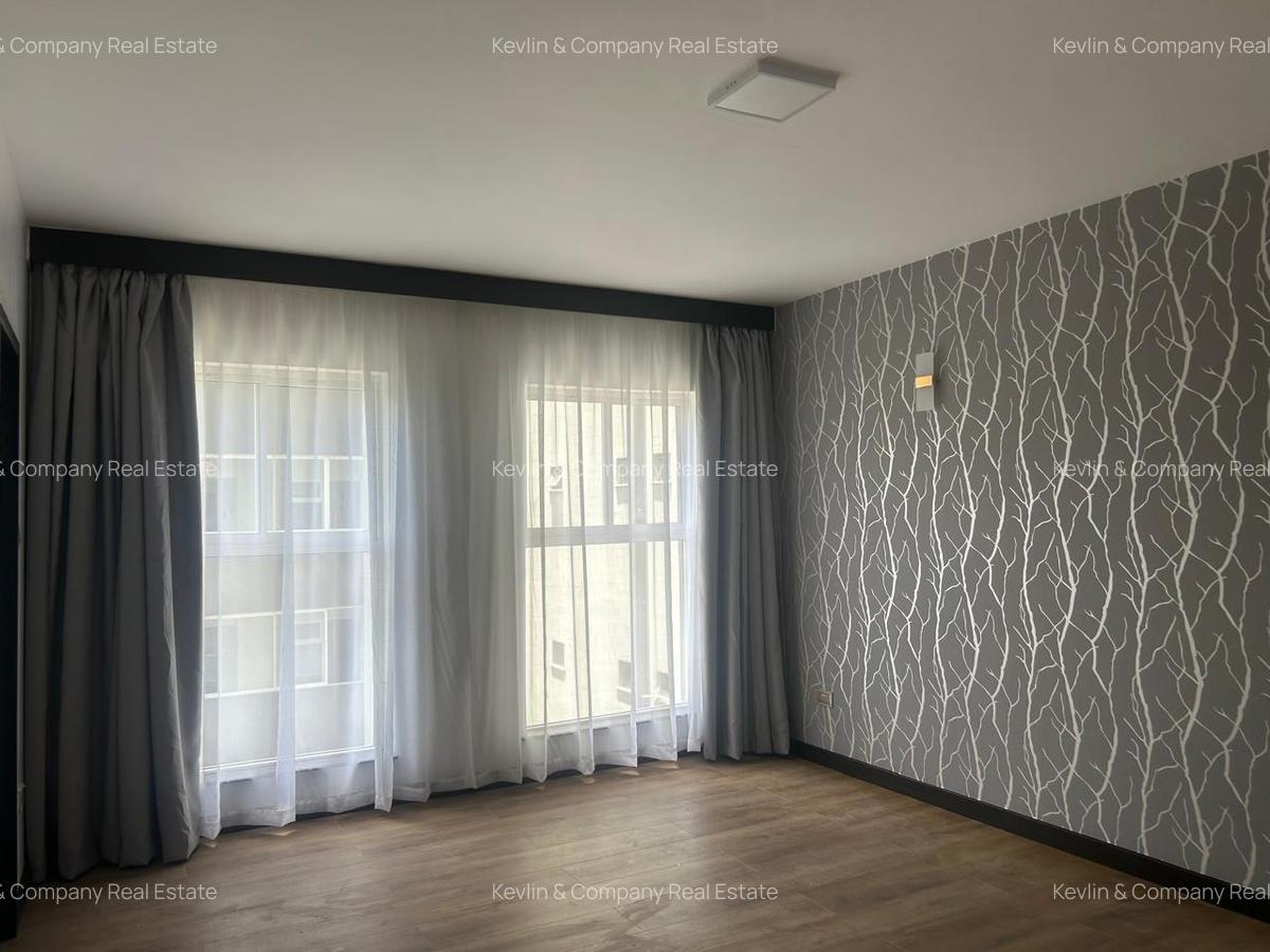 3 Bed Apartment with En Suite in Riverside - 14