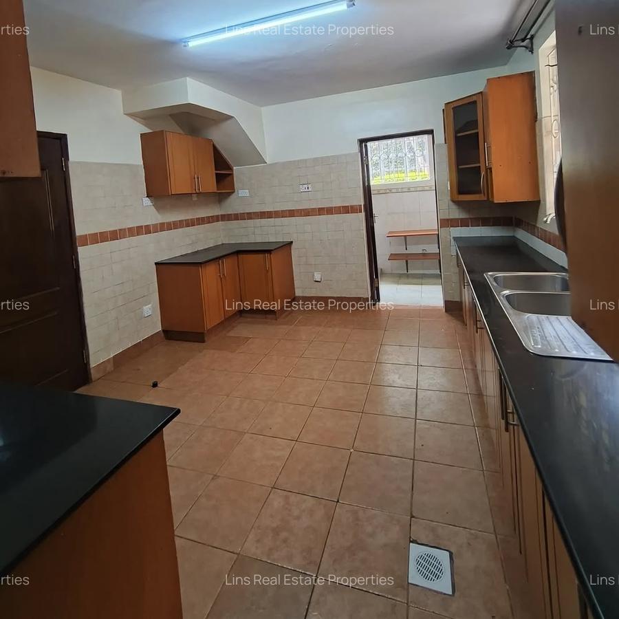 4 Bed Townhouse with En Suite in Kileleshwa - 3