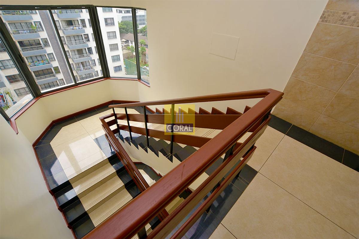 3 Bed Apartment in Rhapta Road - 10