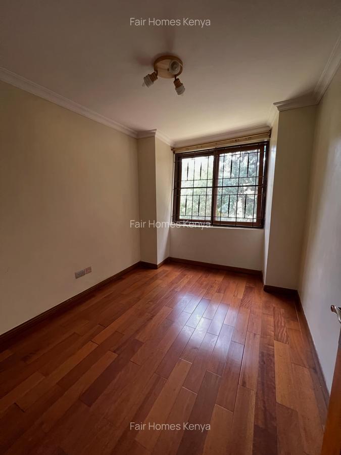 5 Bed Townhouse with En Suite at Chalbi Drive - 5