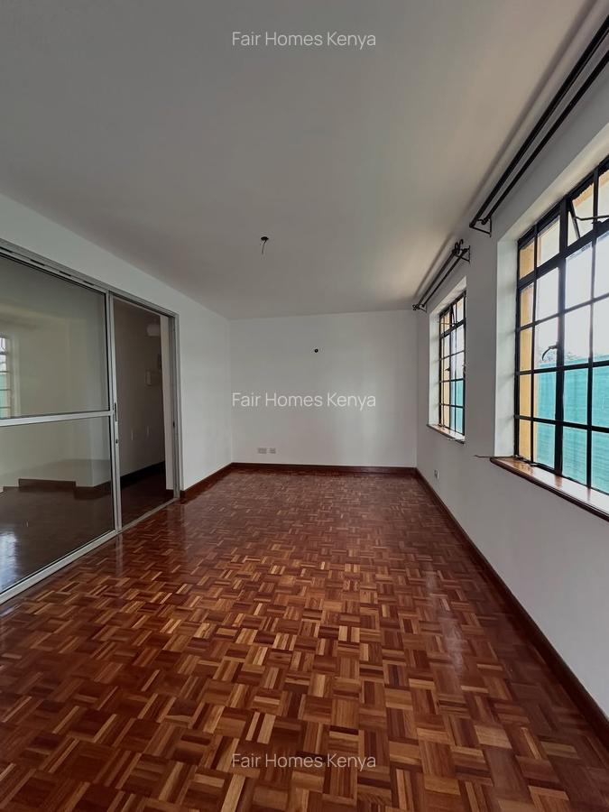 4 Bed House with En Suite at Lavington Mall - 7