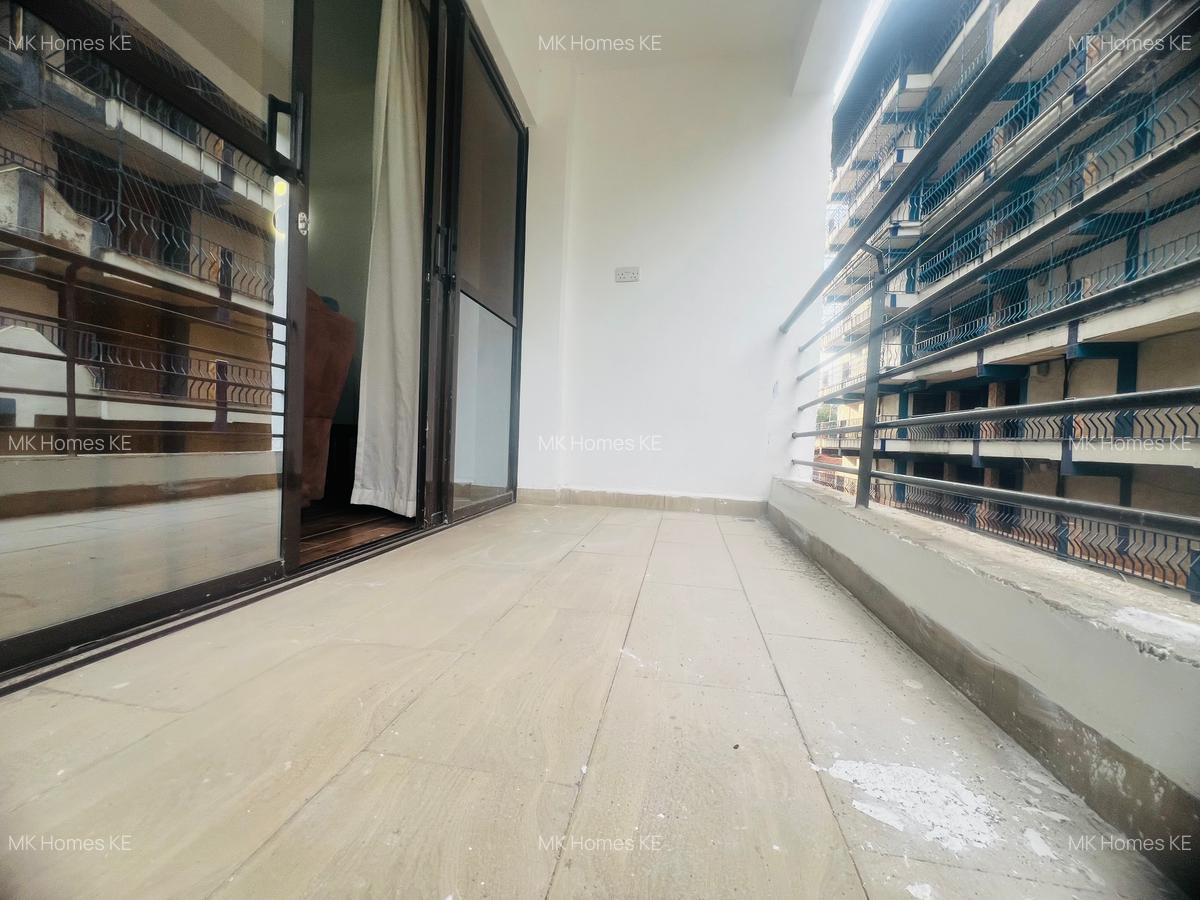 Studio Apartment with En Suite at Safari Park - 20