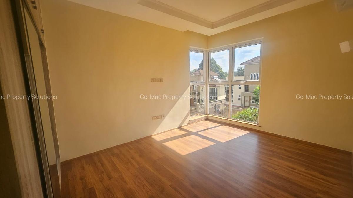 4 Bed House with En Suite in Kiambu Road - 11