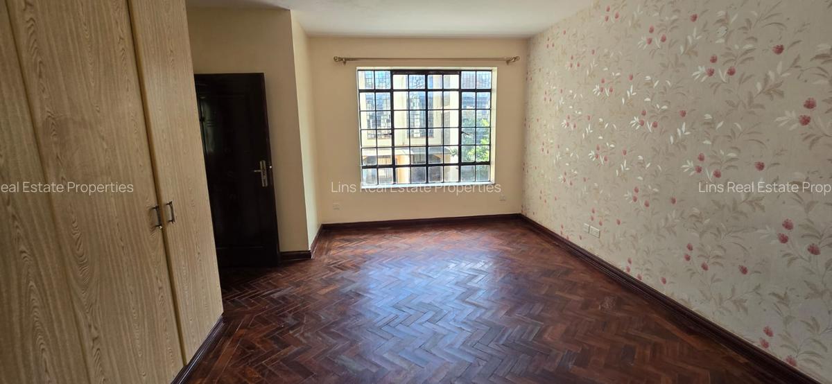 4 Bed Townhouse with En Suite in Lavington - 5