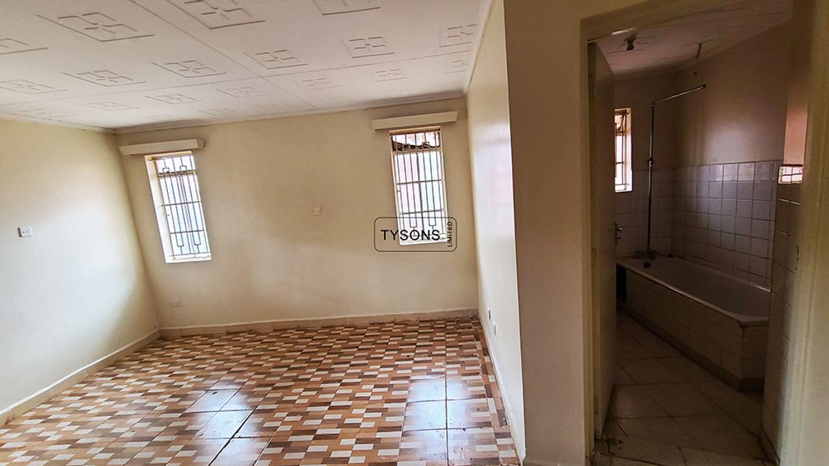 5 Bed House with En Suite in Kangemi - 5