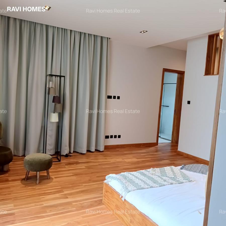 5 Bed Villa with En Suite in Loresho - 10