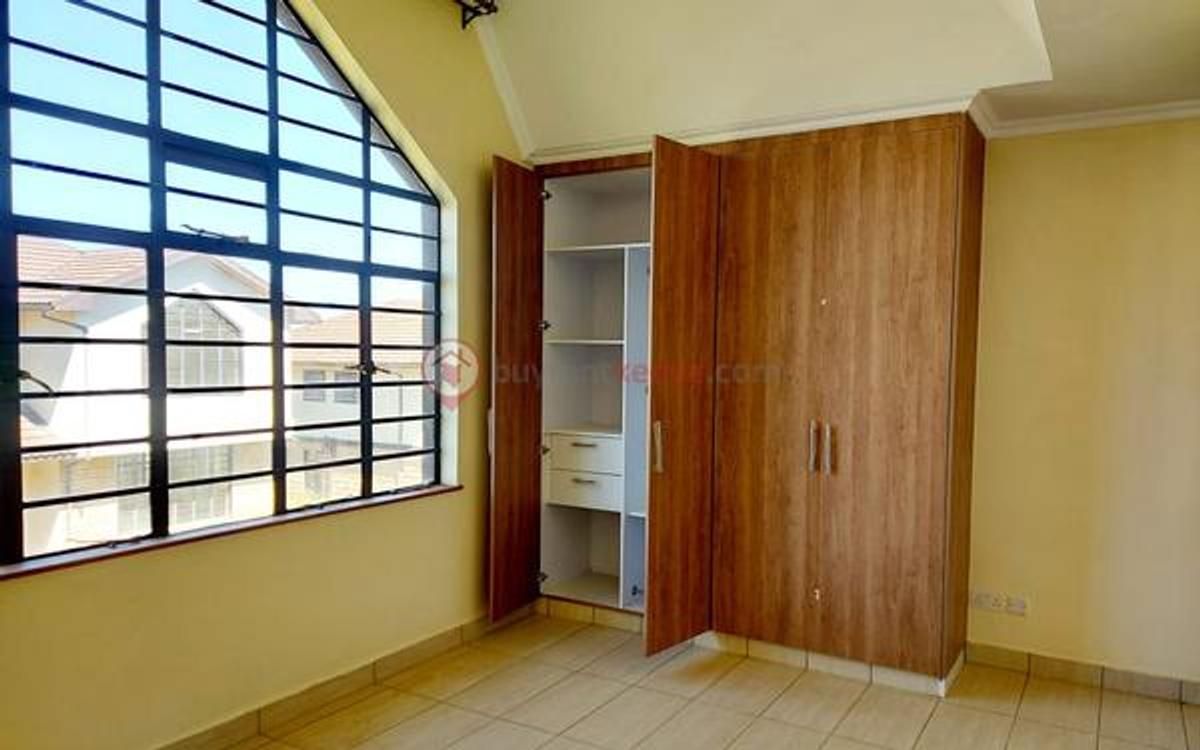 5 Bed Townhouse with En Suite at Kiambu - 5