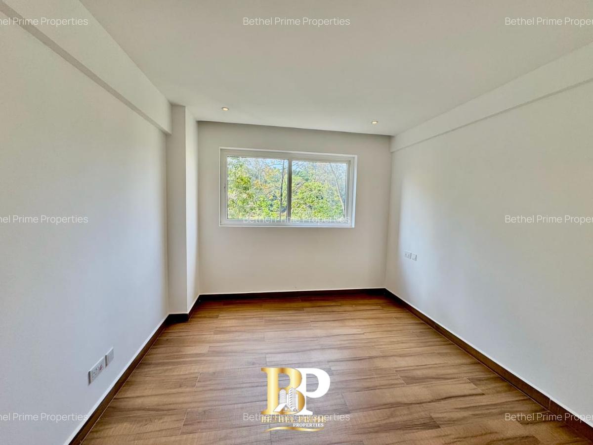 2 Bed Apartment with En Suite in General Mathenge - 10