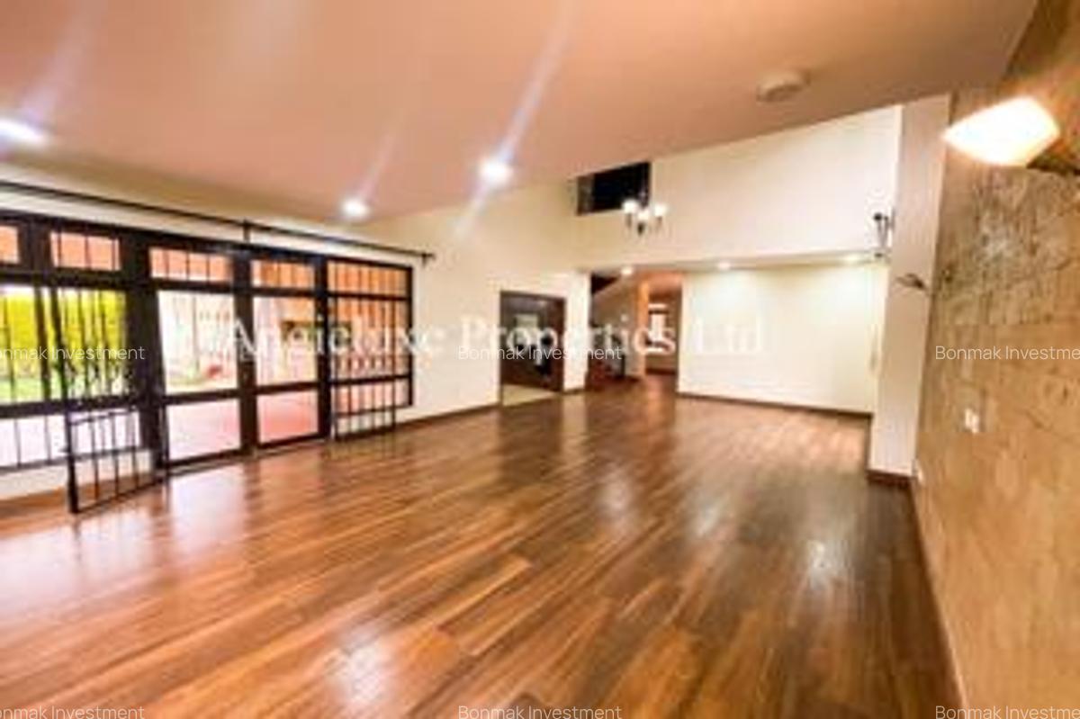 4 Bed Townhouse with En Suite at Runda Mumwe - 7